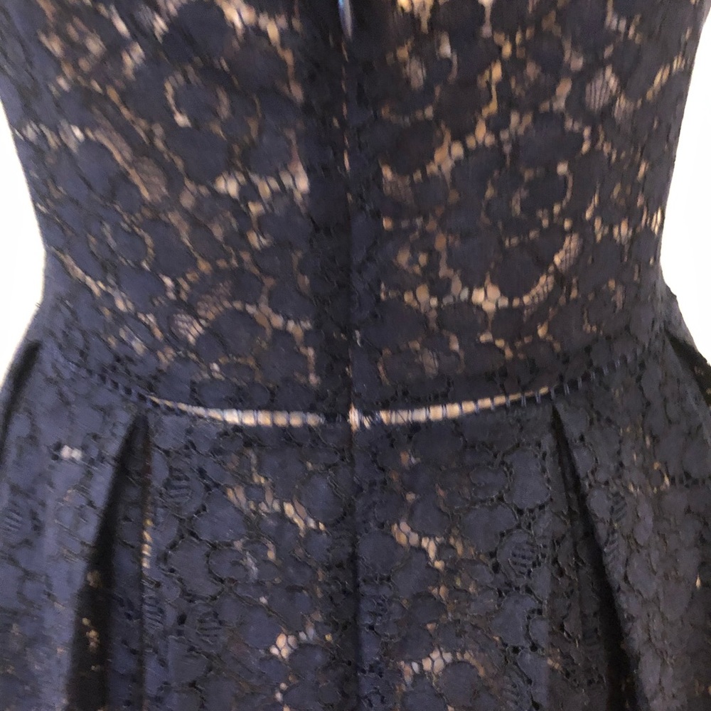 Beautiful and sexy lace dress size 12 - Picture 6 of 13